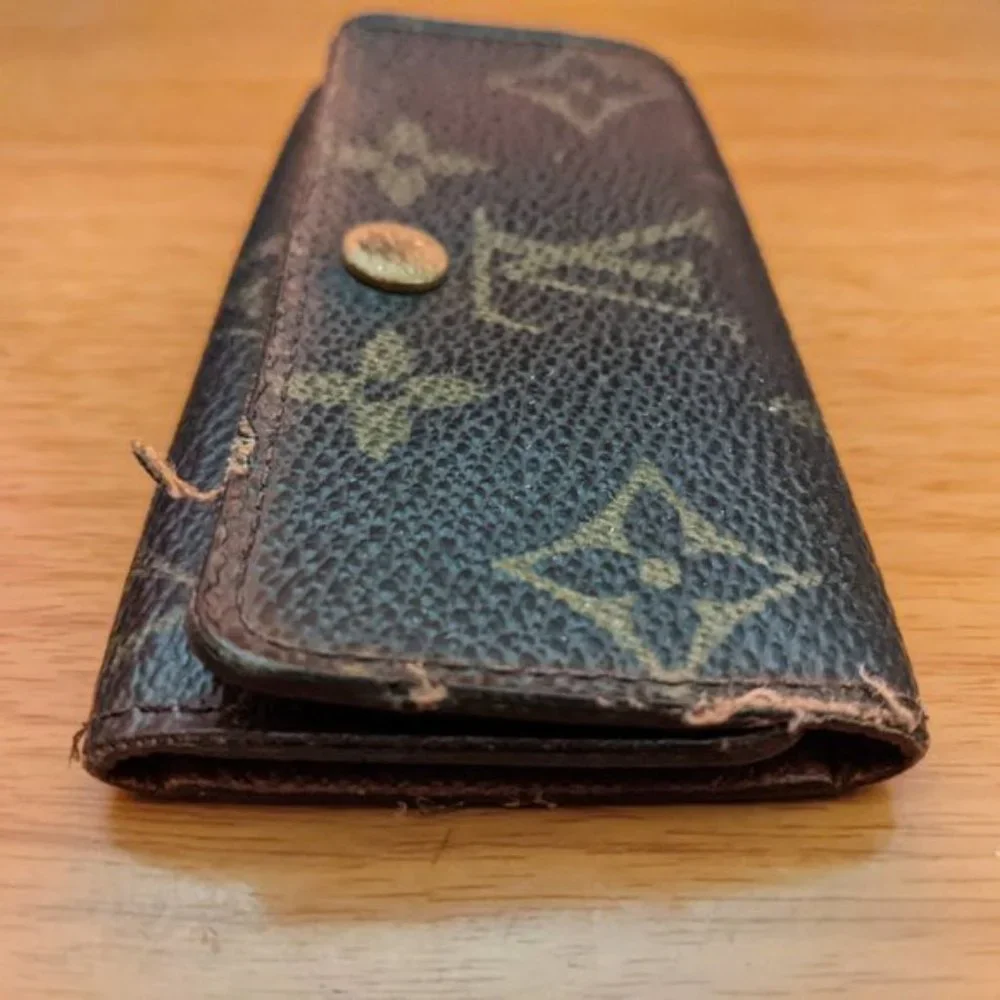 Louis Vuitton Monogram Key Holder/Wallet #1358💥PRICE DROP💥